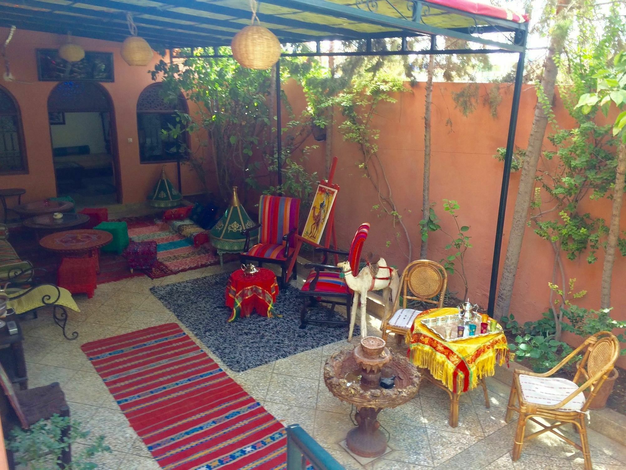 Hostel Villa Red City Marrakesh Bagian luar foto